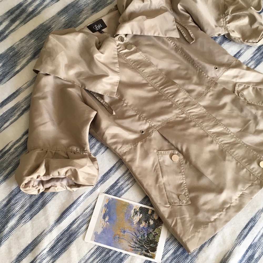 Luii Trendy Tan Windbreaker